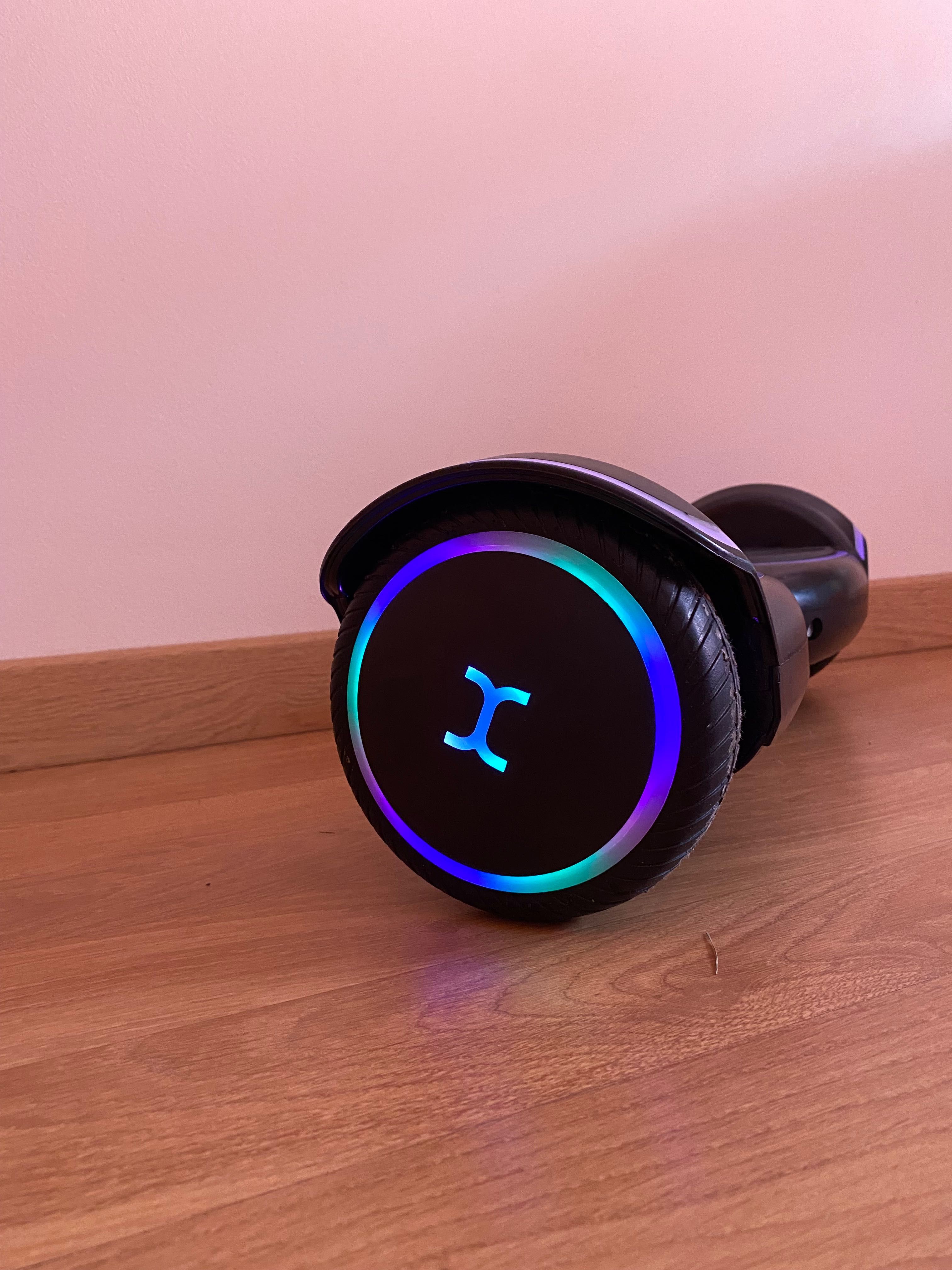 Hoverboard com luzes (carregador incluído) sem caixa