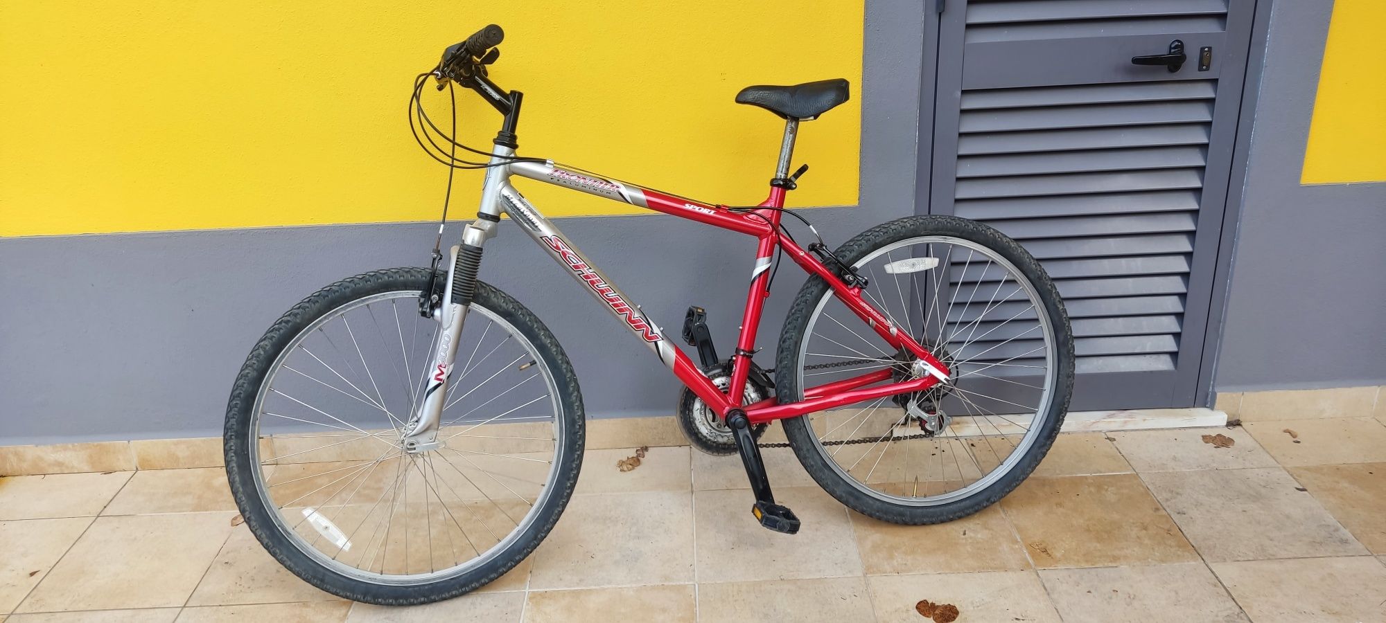 Bicicleta Schwinn frontter