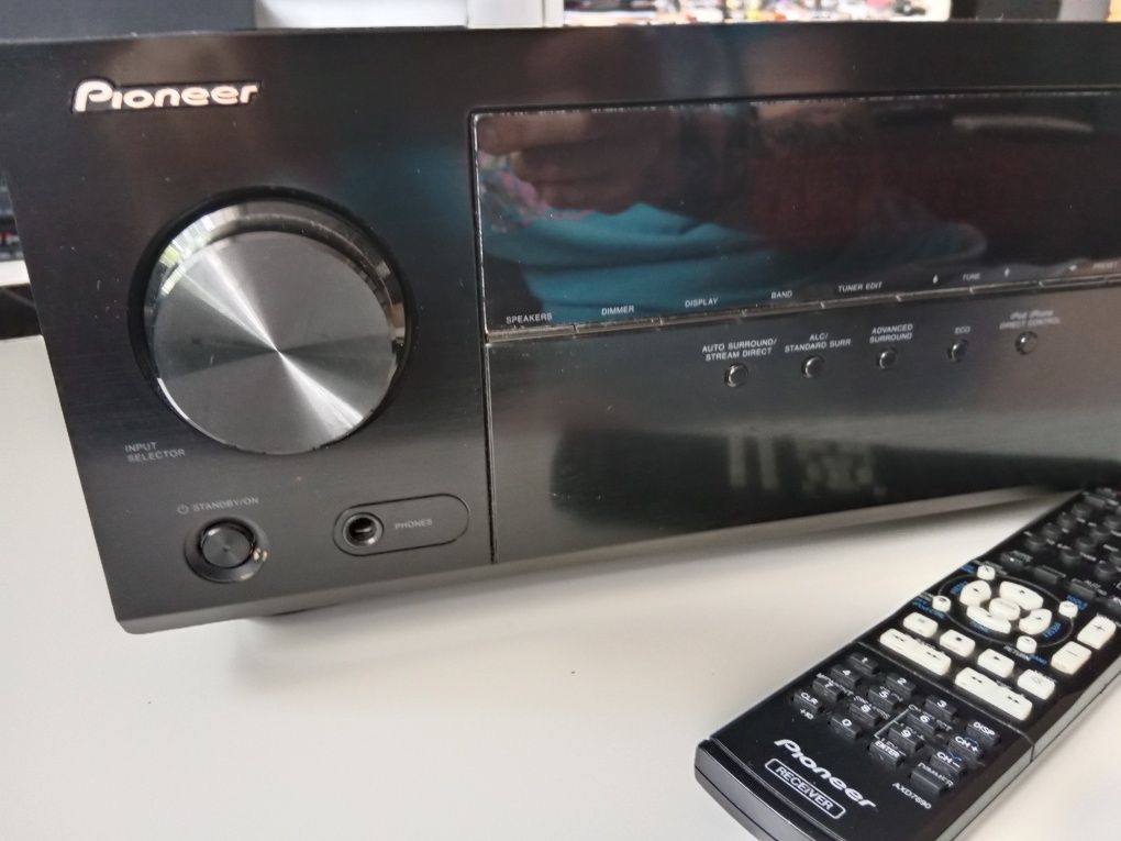 Amplituner Pioneer VSX 323