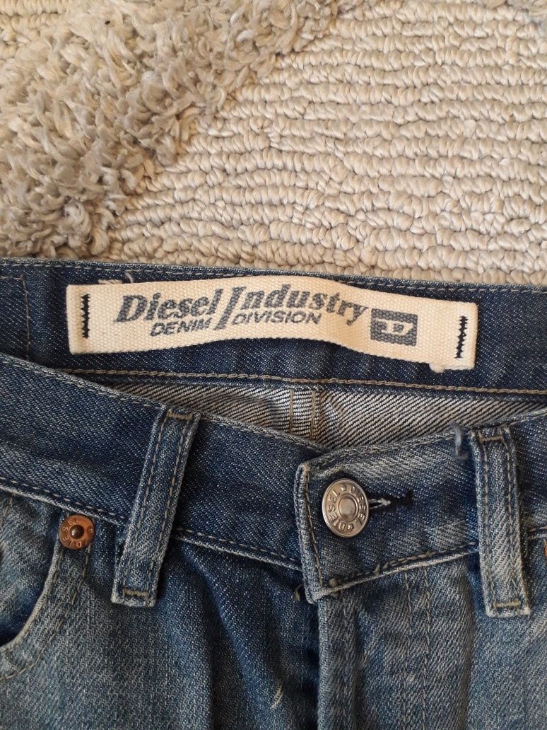 Spodnie jeansy Diesel 29 M