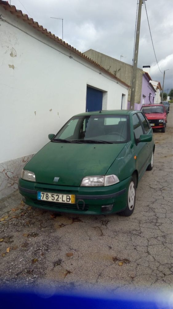 Fiat punto ELX verde de 1998 1.7 TDI