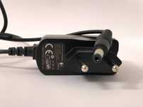 Zasilacz AC DC Uniwersalny adapter ścienny 10V 0.7A  AC DC Logitech