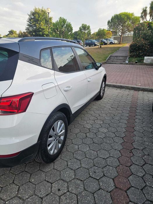 SEAT Arona 1.0 TSI Style - COMO NOVO