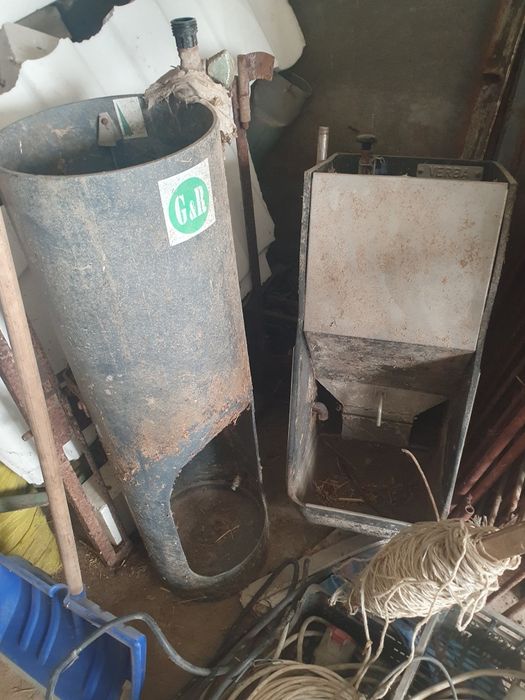 Karmnik/dozownik dla trzody, tuczniki prosięta