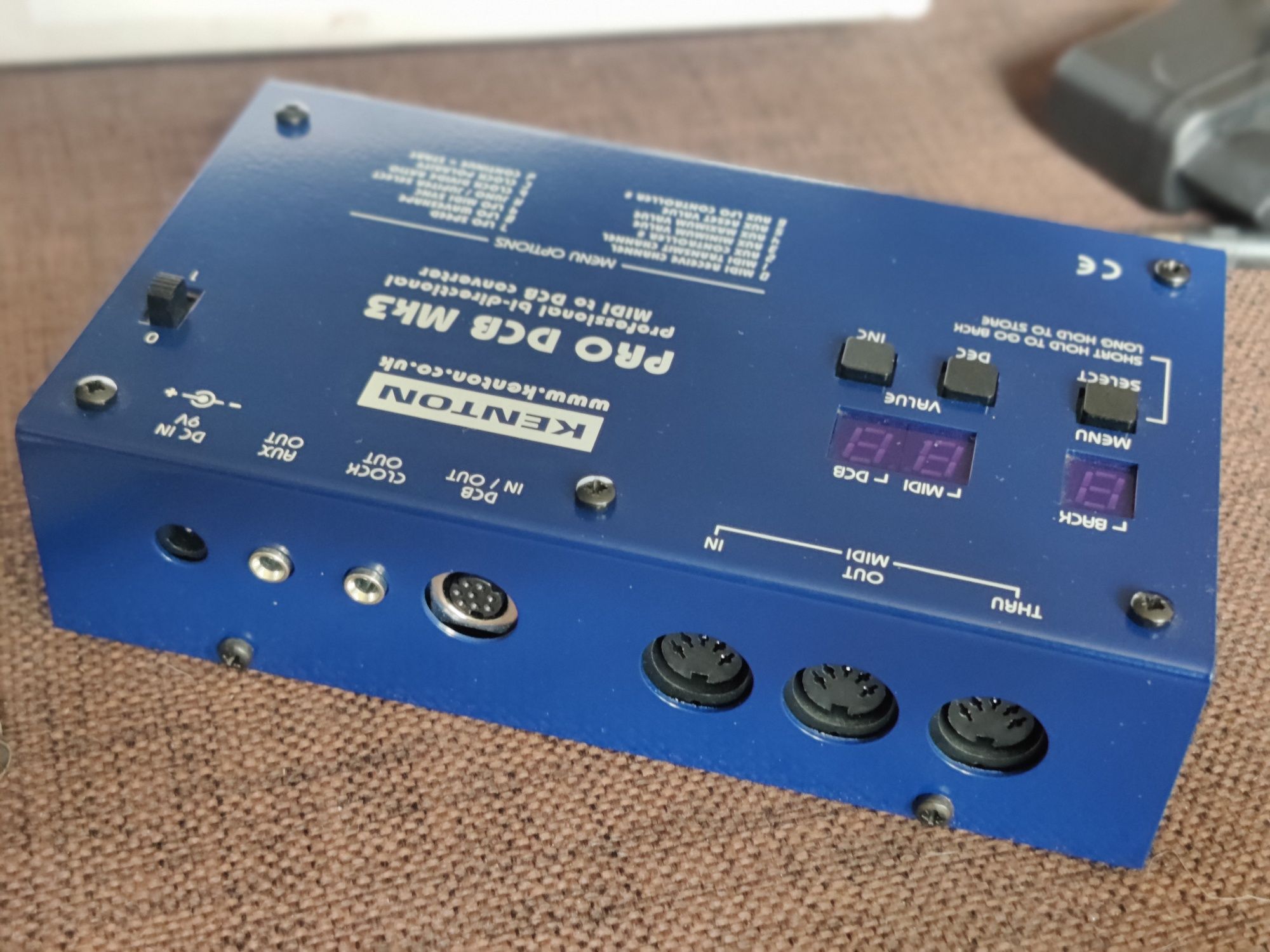 Kenton Midi DCB adapter do Roland Juno 60 interfejs