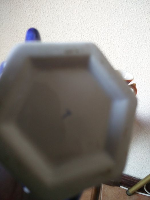 2 jarras de porcelana e um púcaro