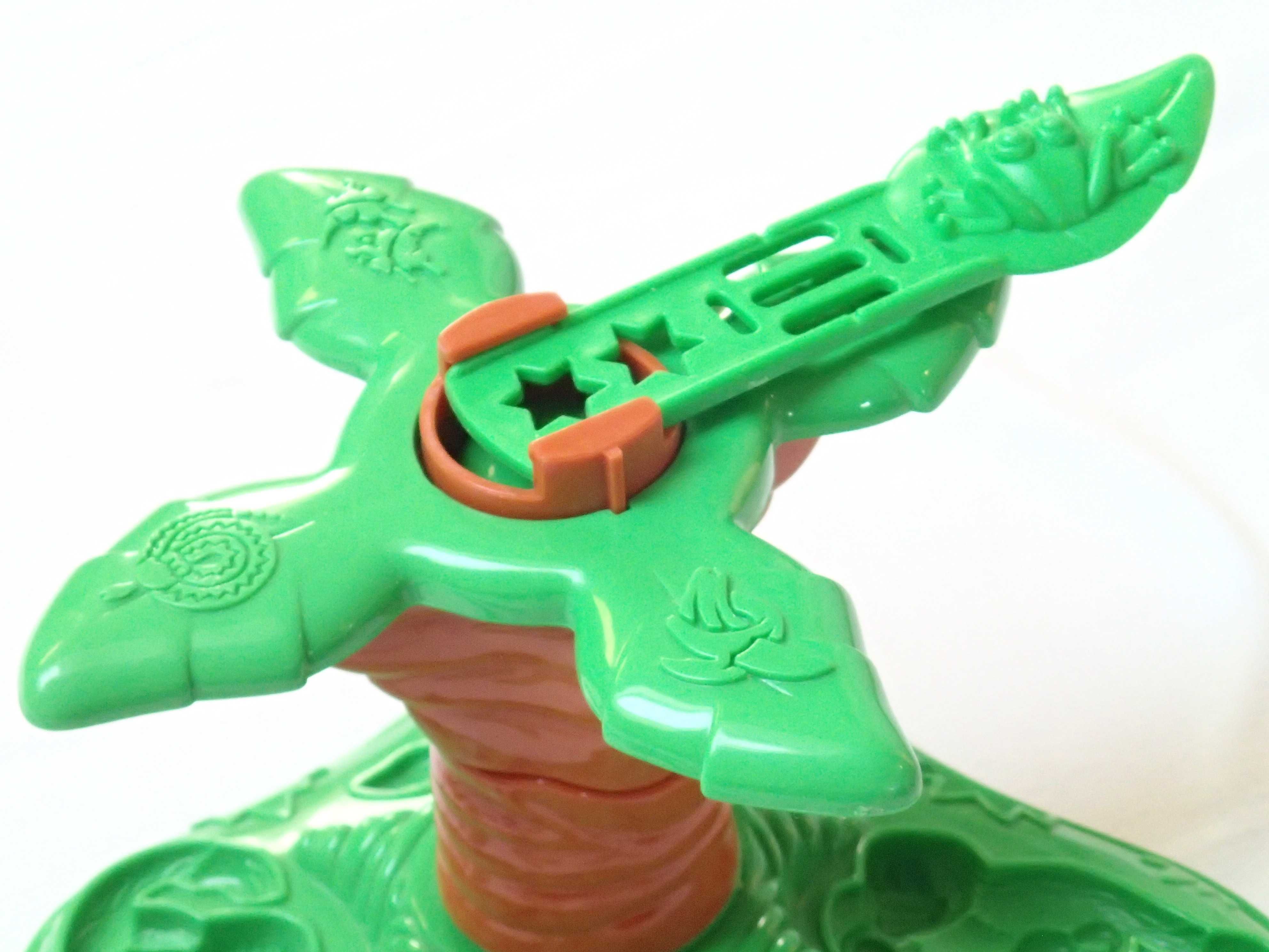 Zestaw do ciastoliny PlayDoh wyciskarka praska 14 elementów