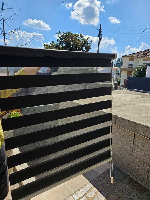 Cortinas sobe e desce