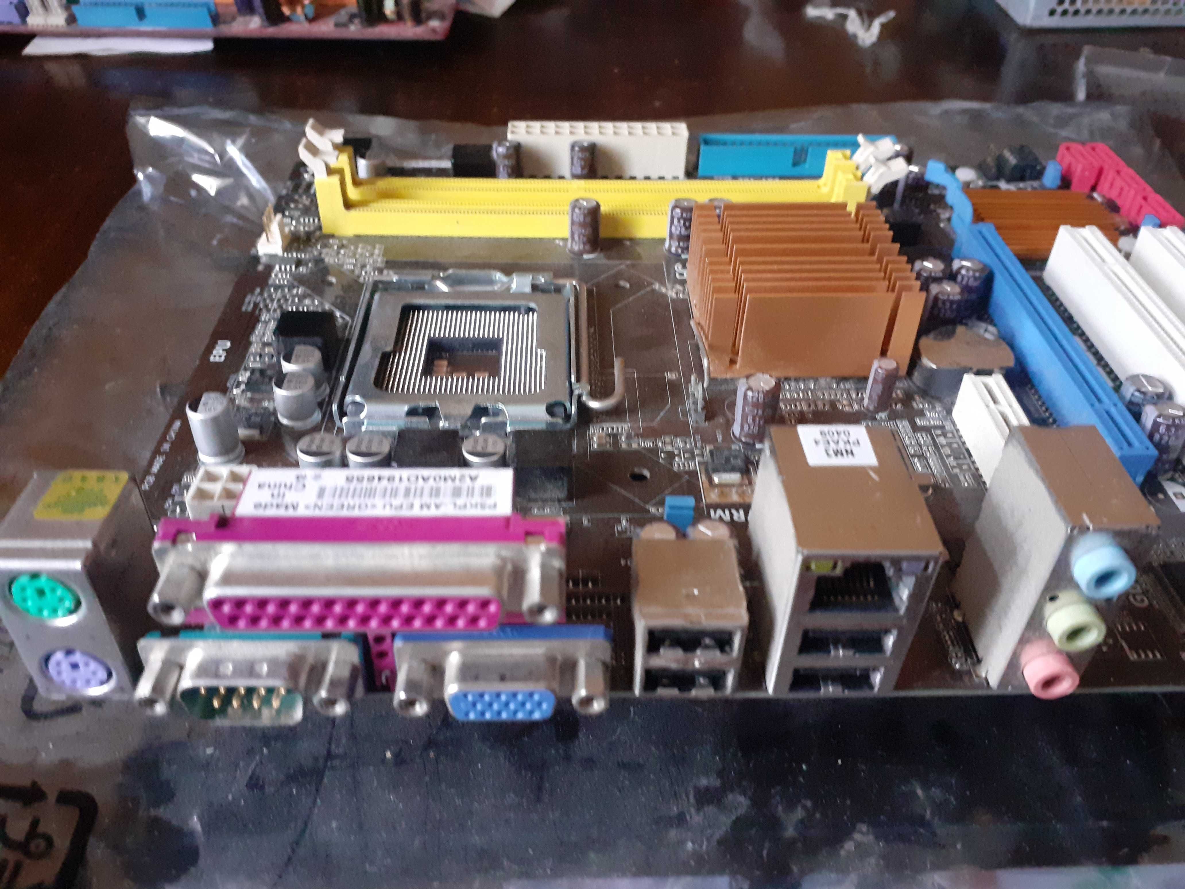 Продам материнскую плату LGA 775 Asus P5K am-epu