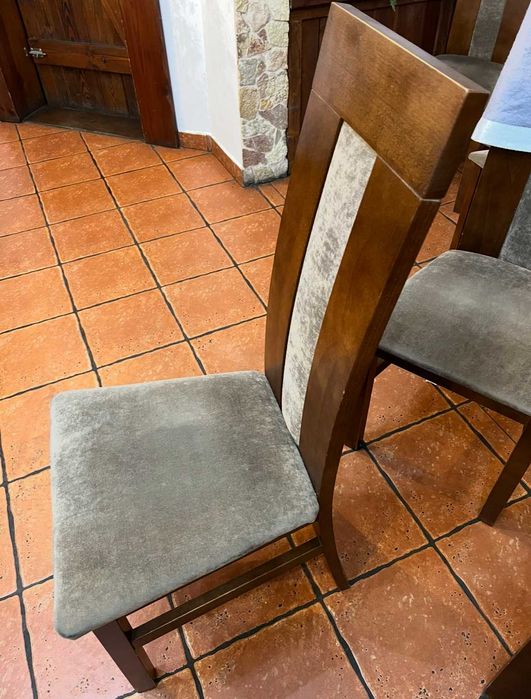 Krzesło/krzesła drewniane