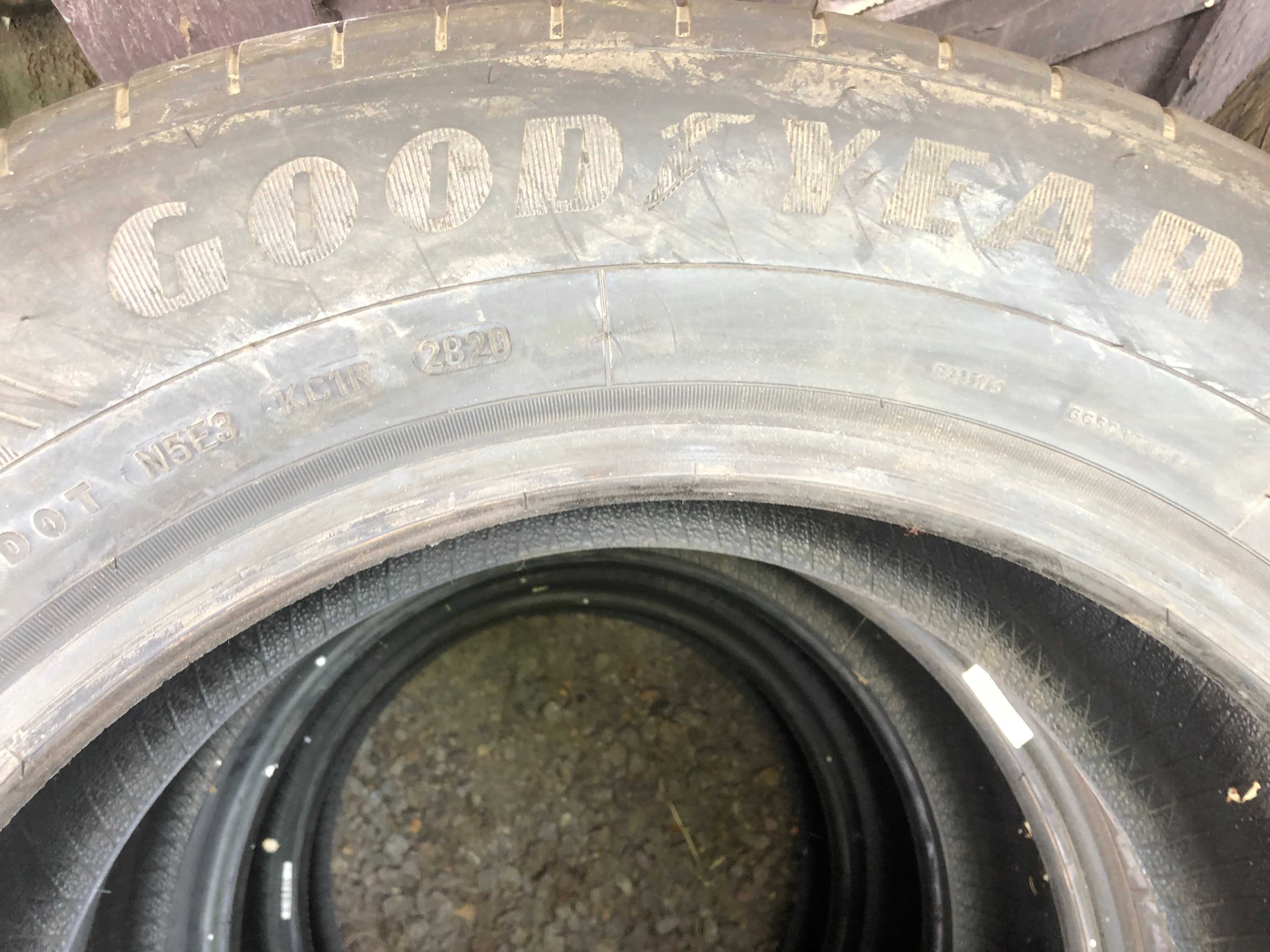 Нові шини GOODYEAR 215/65 R17 EfficientGrip Perfomance, літня гума