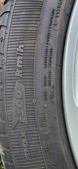 Koła z bardzo ładnymi letnimi oponami 5x120
