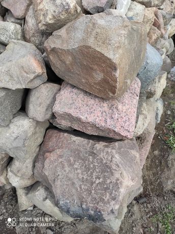 Kamienie łupane na budowę