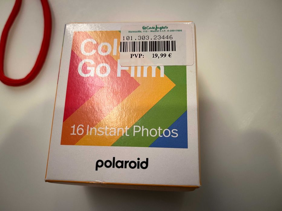 Maquina fotografica instantanea Polaroid com peliculas