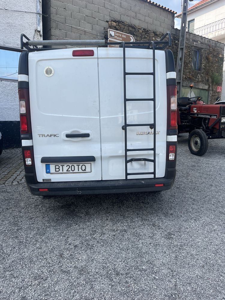 Carrinha Renault Trafic