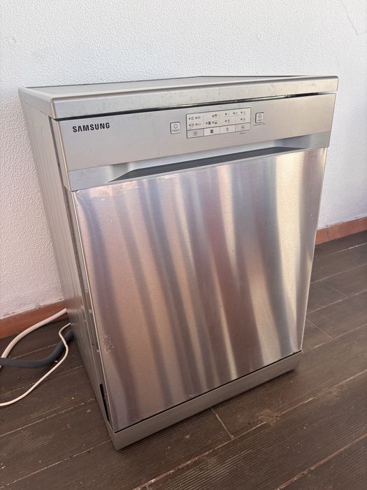 Maquina Lavar Loiça Samsung - Bom Estafo