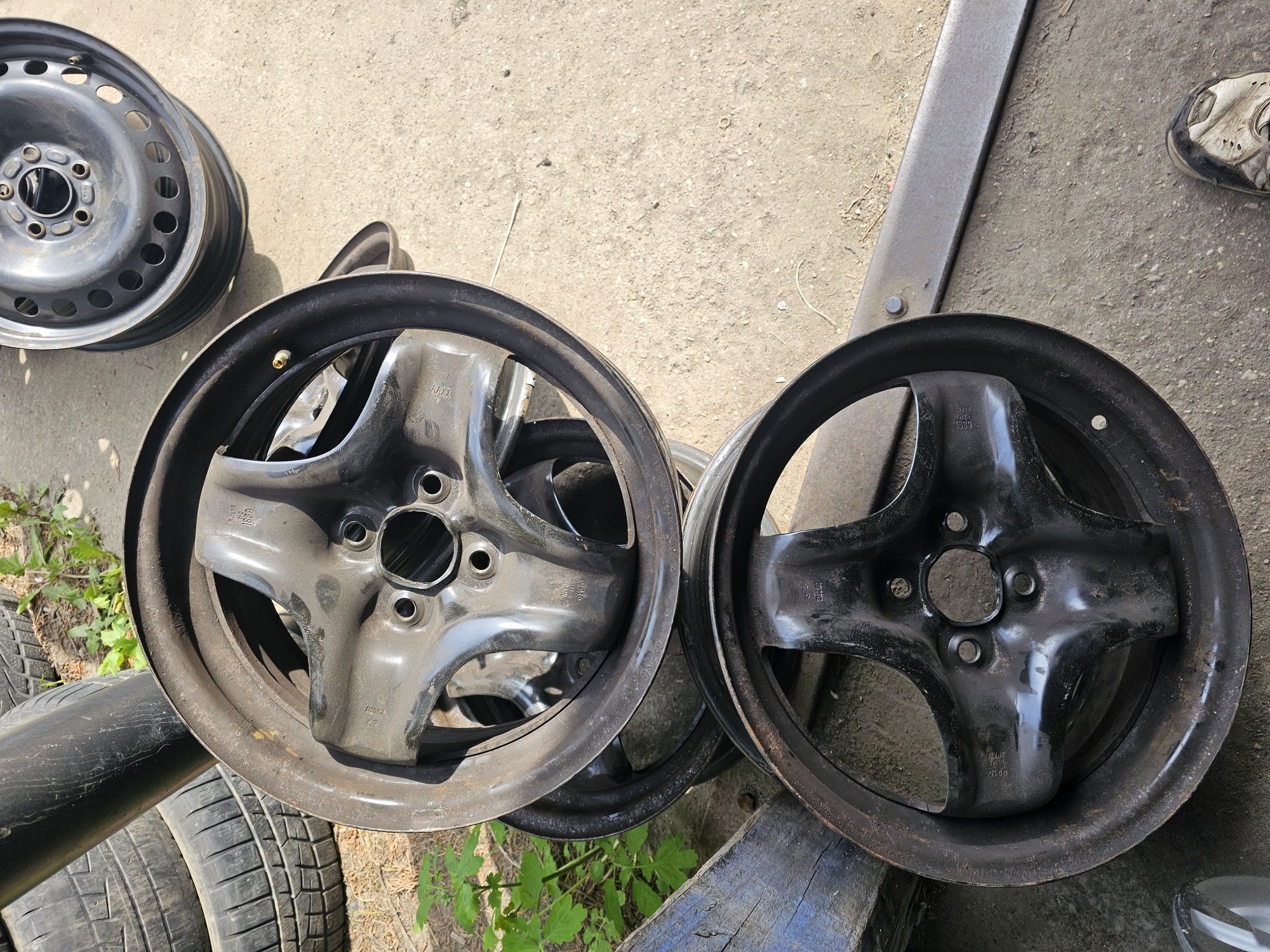 Felgi Stalowe Strukturalne Opel Corsa  R15 4x100 ET39-6J
