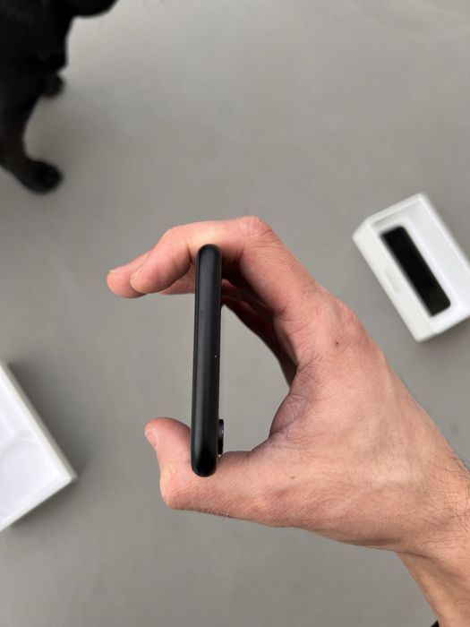 Iphone XR preto com 64 G em bom estado , caixa original