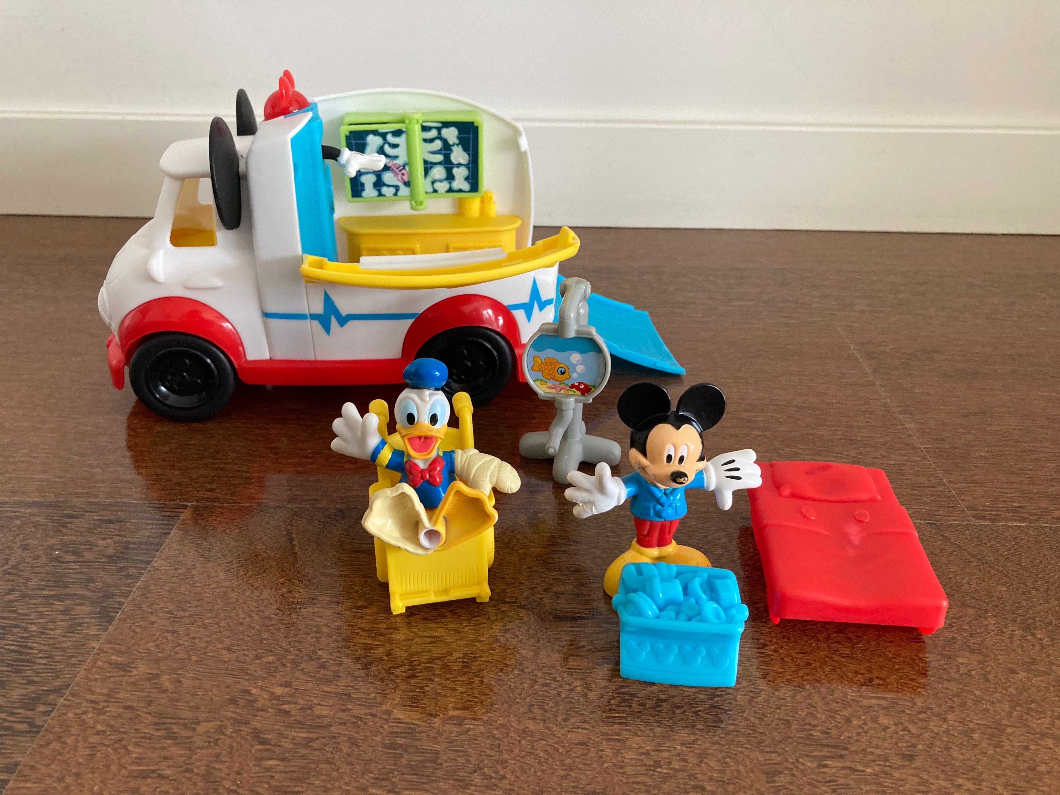 Ambulância Mickey com acessórios