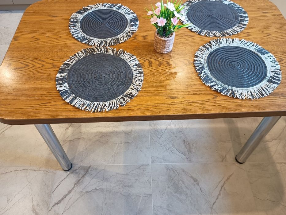 Sprzedam stół kuchenny