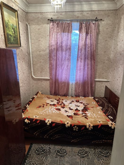 будинок з земельною ділянкою