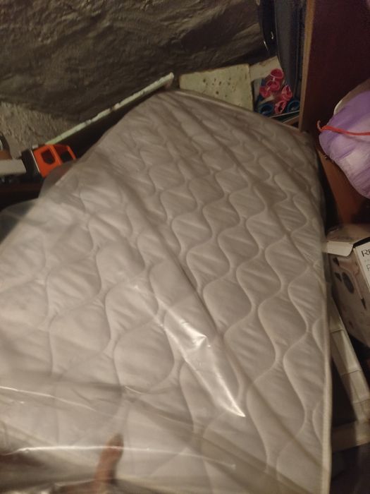 Materac do standardowego łóżeczka dziecięcego