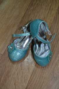 продам очень красивые туфельки  Жасмин Эльзы золушки светится каблучок