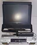 Televisor, DVD, Box TDT e Suporte de Parede
