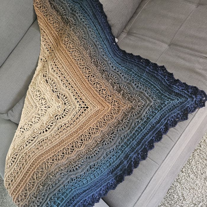 Chusta robiona na szydełku rękodzieło Handmade idealna na prezent