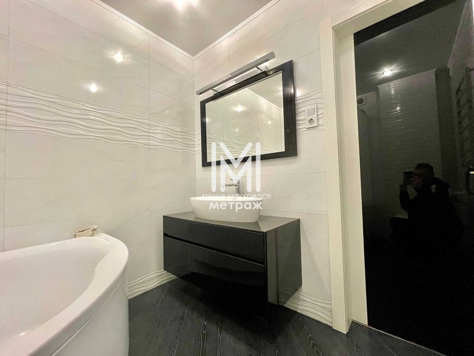 Продам 3 к. квартиру 122 м2 новострой пр-т. Героев Харькова Малышева