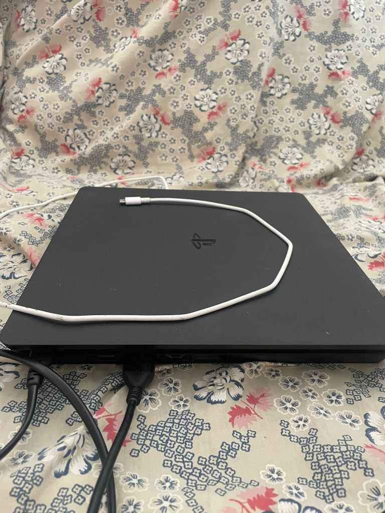 Ps4 com comando.