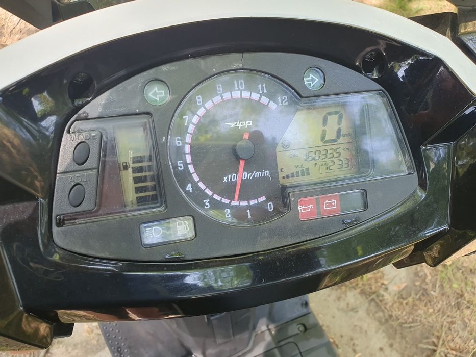 Skuter, motocykl, motor