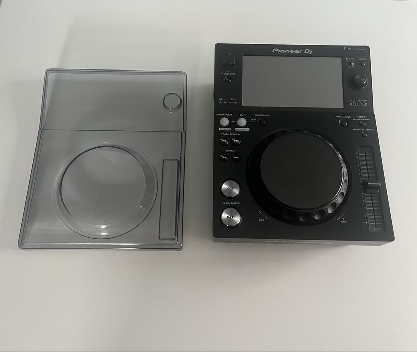 Pioneer XDJ-700 + deck saver