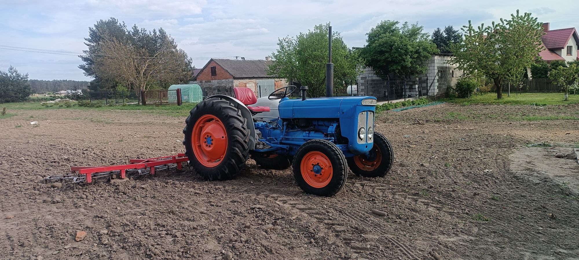 Ciągnik rolniczy Ford dexta 3 cylindry Perkins. Super stan opony 95%