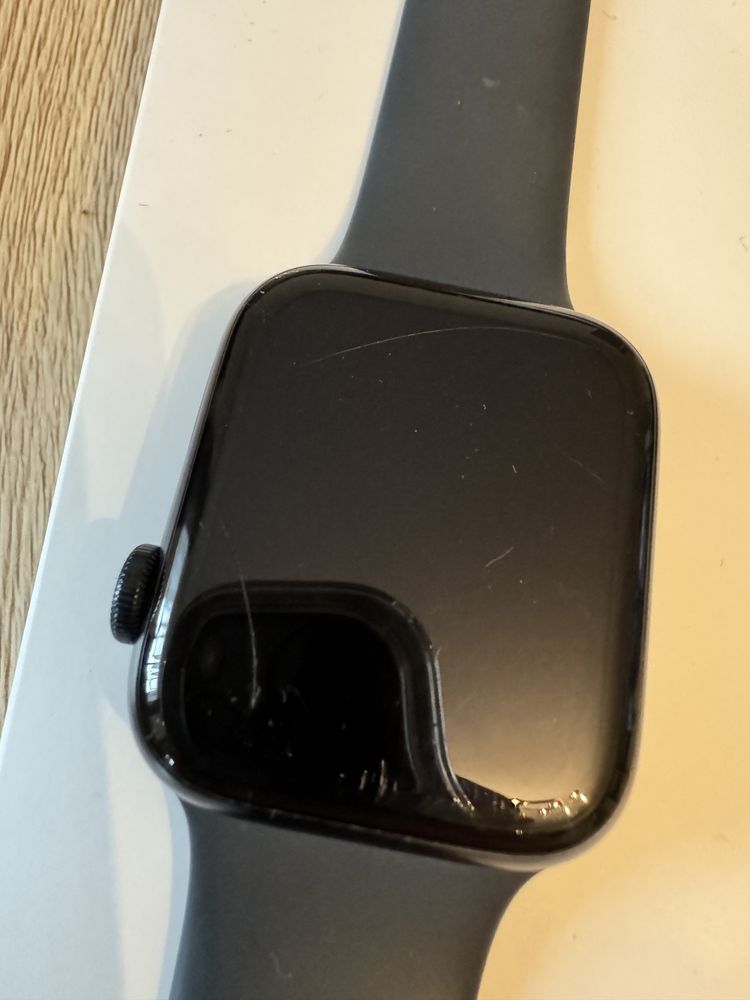 Apple Watch SE 2 44mm w kolorze północ