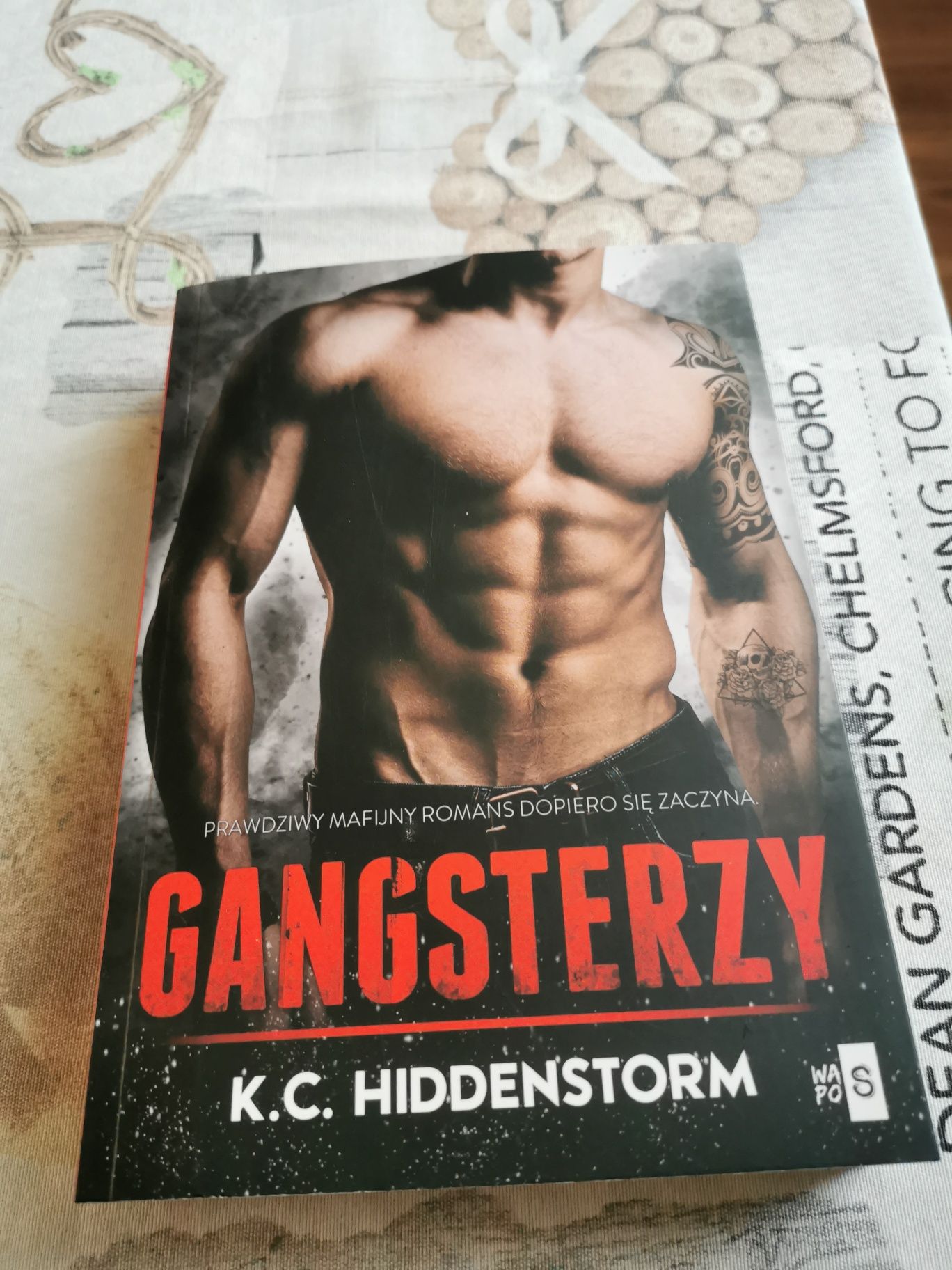 K. C. Hiddenstorm - Gangsterzy