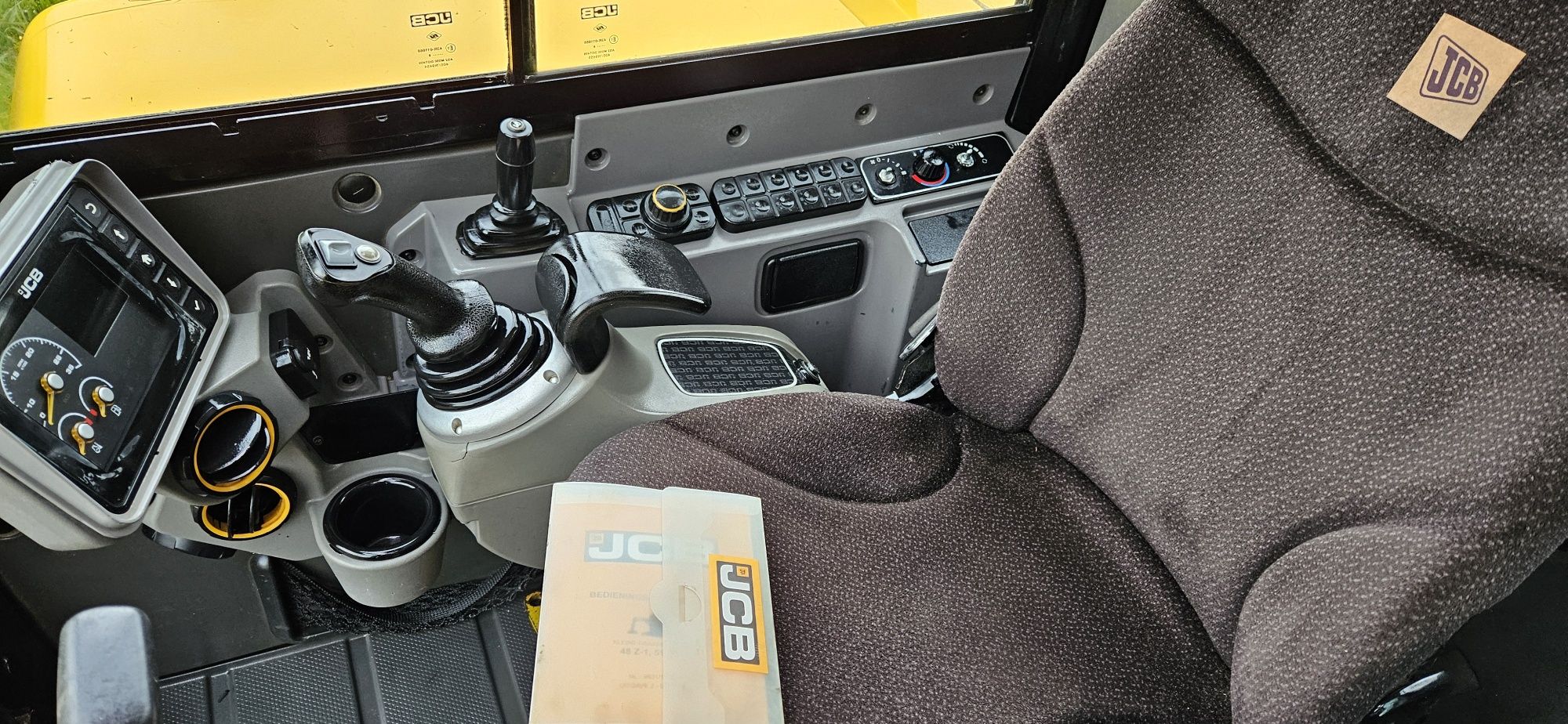 JCB 48z-1  2019 rok