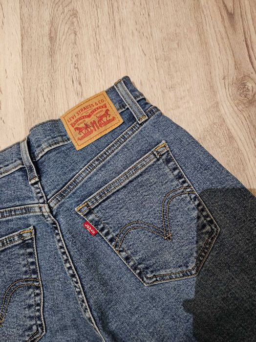 Spodnie LEVIS high waisted mom jean