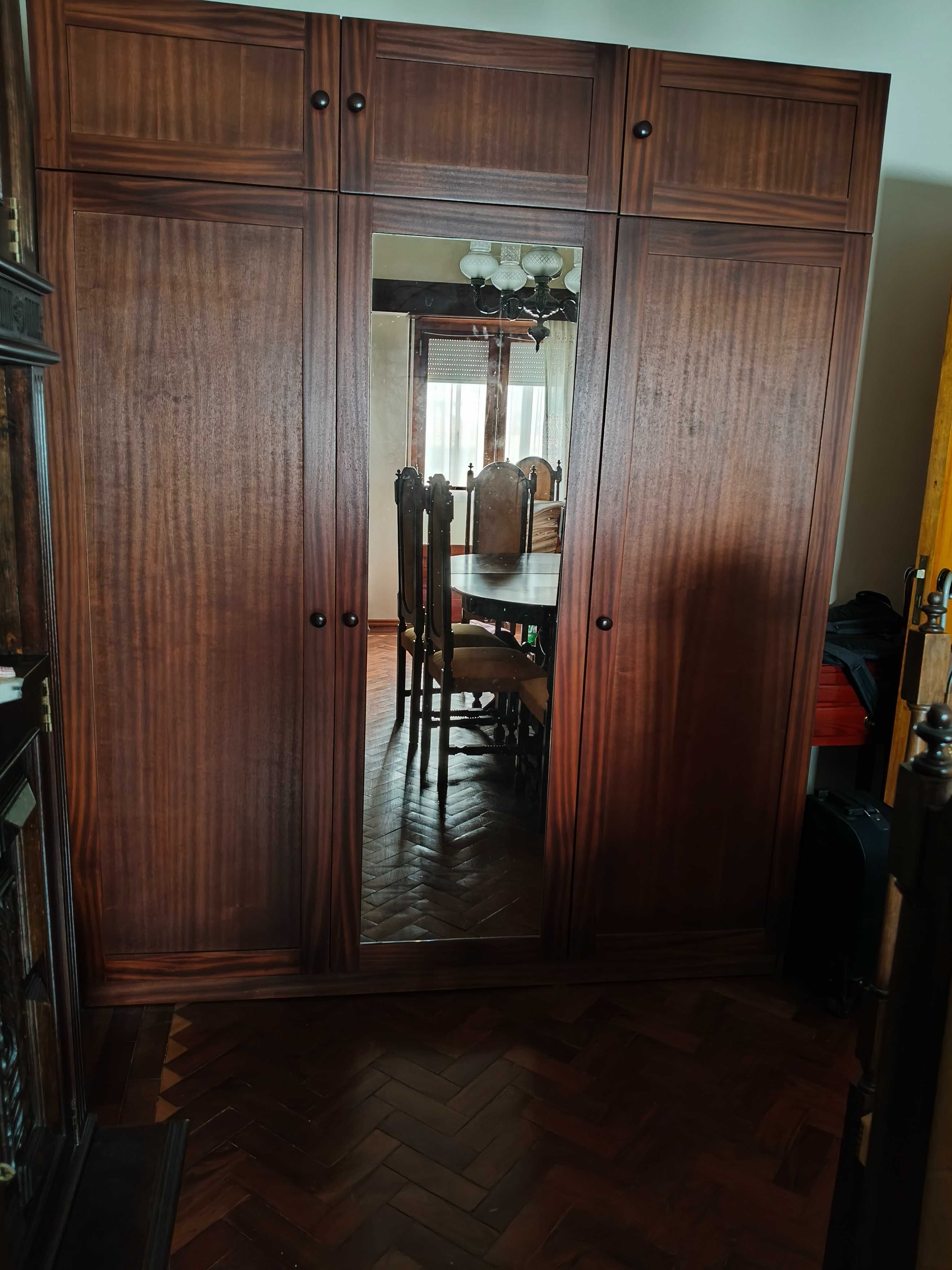 roupeiro de quarto ou sala