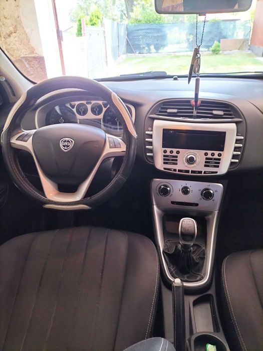 Lancia Delta 3 1,4 t-jet benzyna