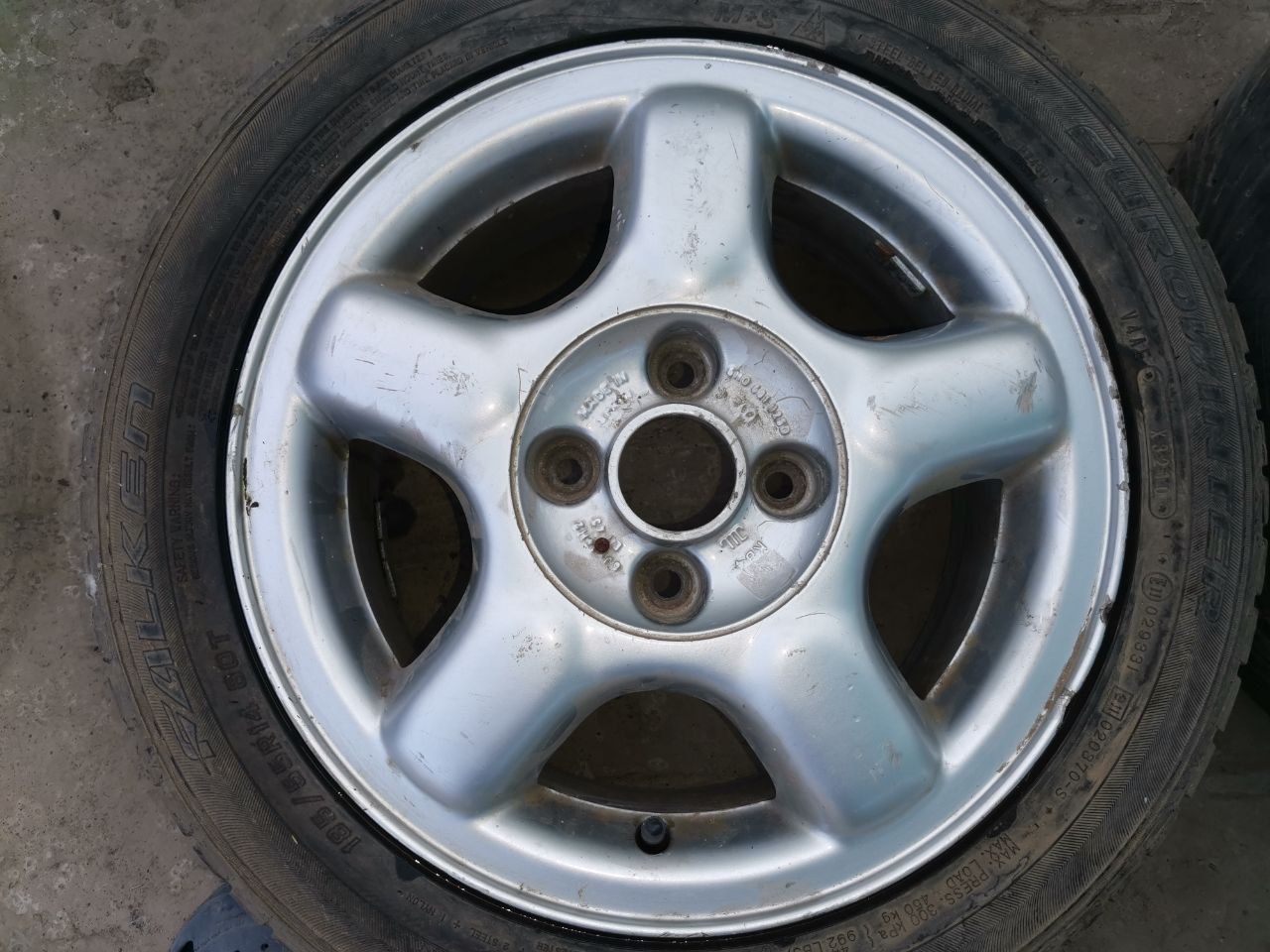 Литі диски R14

Продам комплект литих дисків R14.

Виробник: Made in J