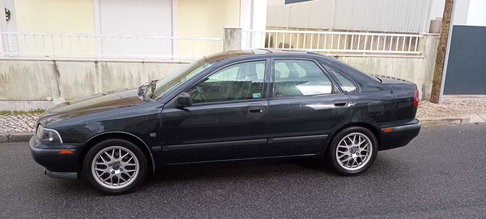 Volvo S40 T4 turbo (200cv) 97 a gpl e com ar condicionado