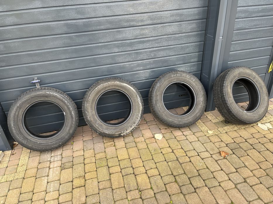 Opony zimowe Nexen 215/75/16C