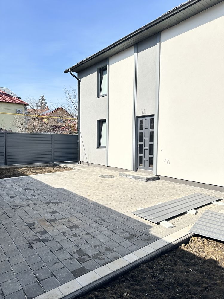 Продам котедж по вул. Яблунівській Годилів