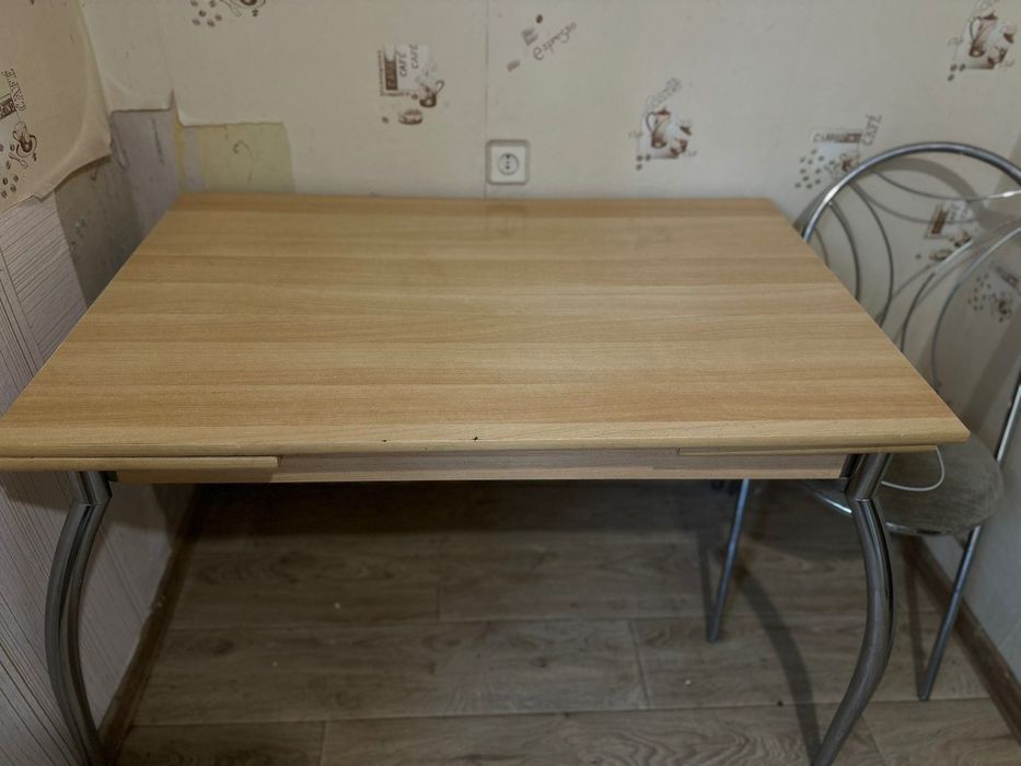 Продам стіл кухонний розкладний