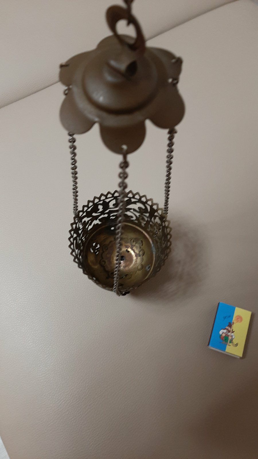 Лампадки разные церковные.