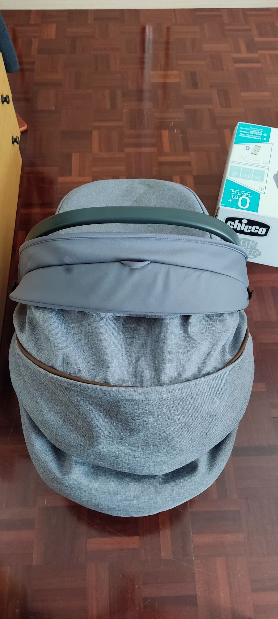 Conjunto de ovo e alcofa e enbalador
