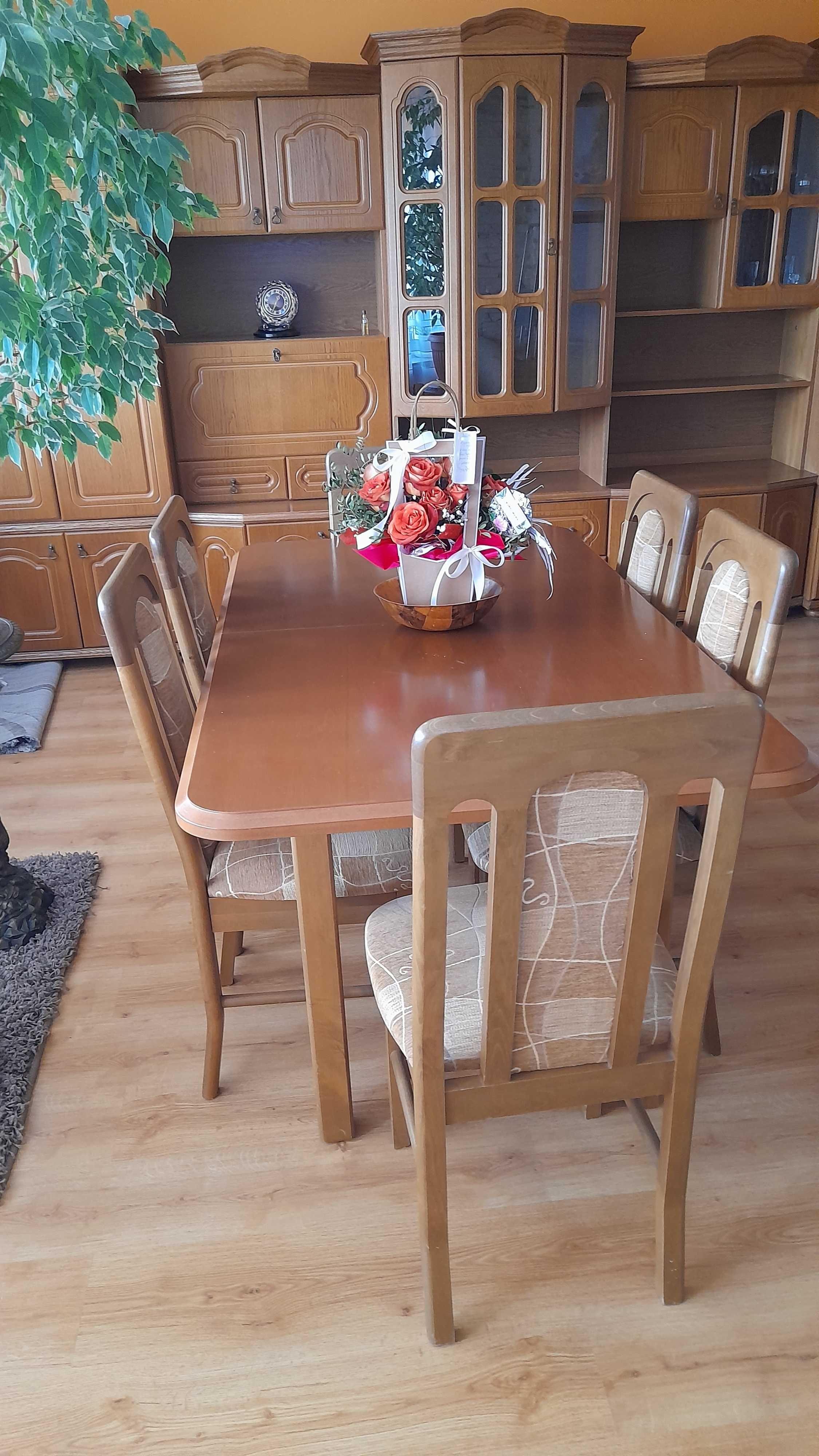 Regał, stół, krzesła