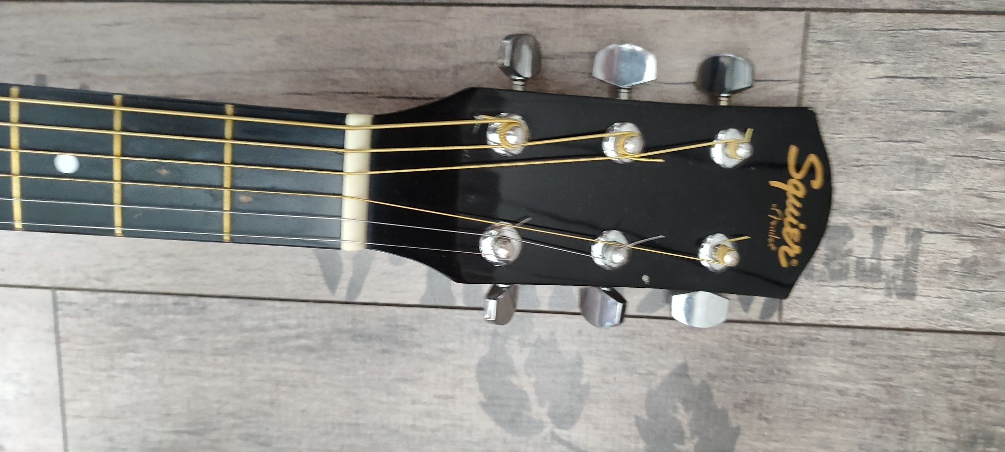 Gitara akustyczna Squier