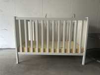 Ikea sundvik łóżeczko 120x60